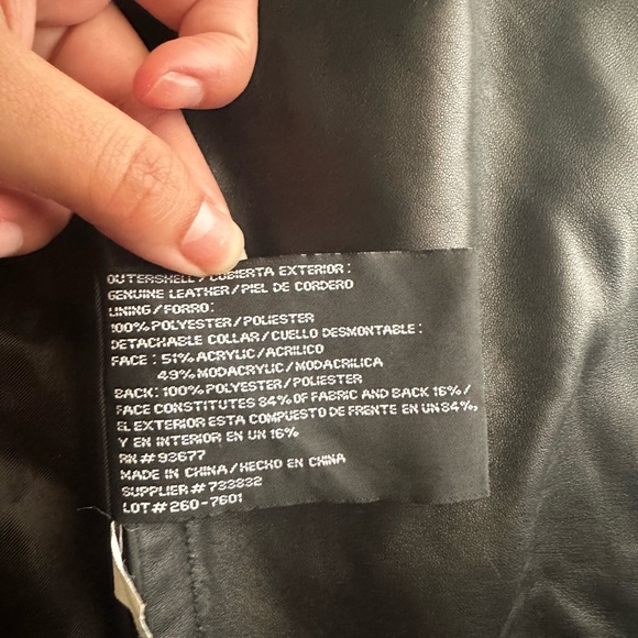 Womens vintage worthington black leather coat with faux fur - Picture 4 of 8